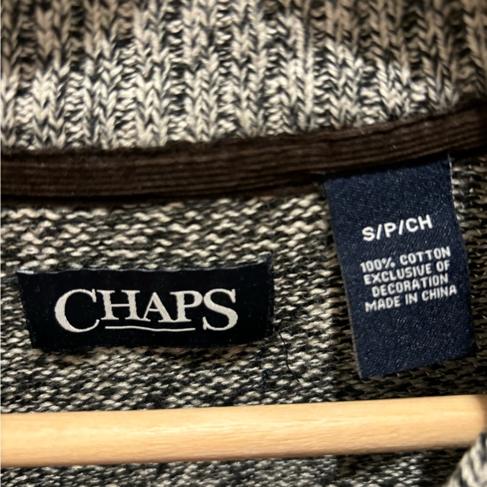 Chaps black and white sweater. - Picture 4 of 4